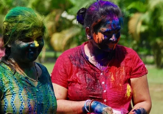 JavaScript - so vielfältig wie das Holo-Farben-Festival in Indien